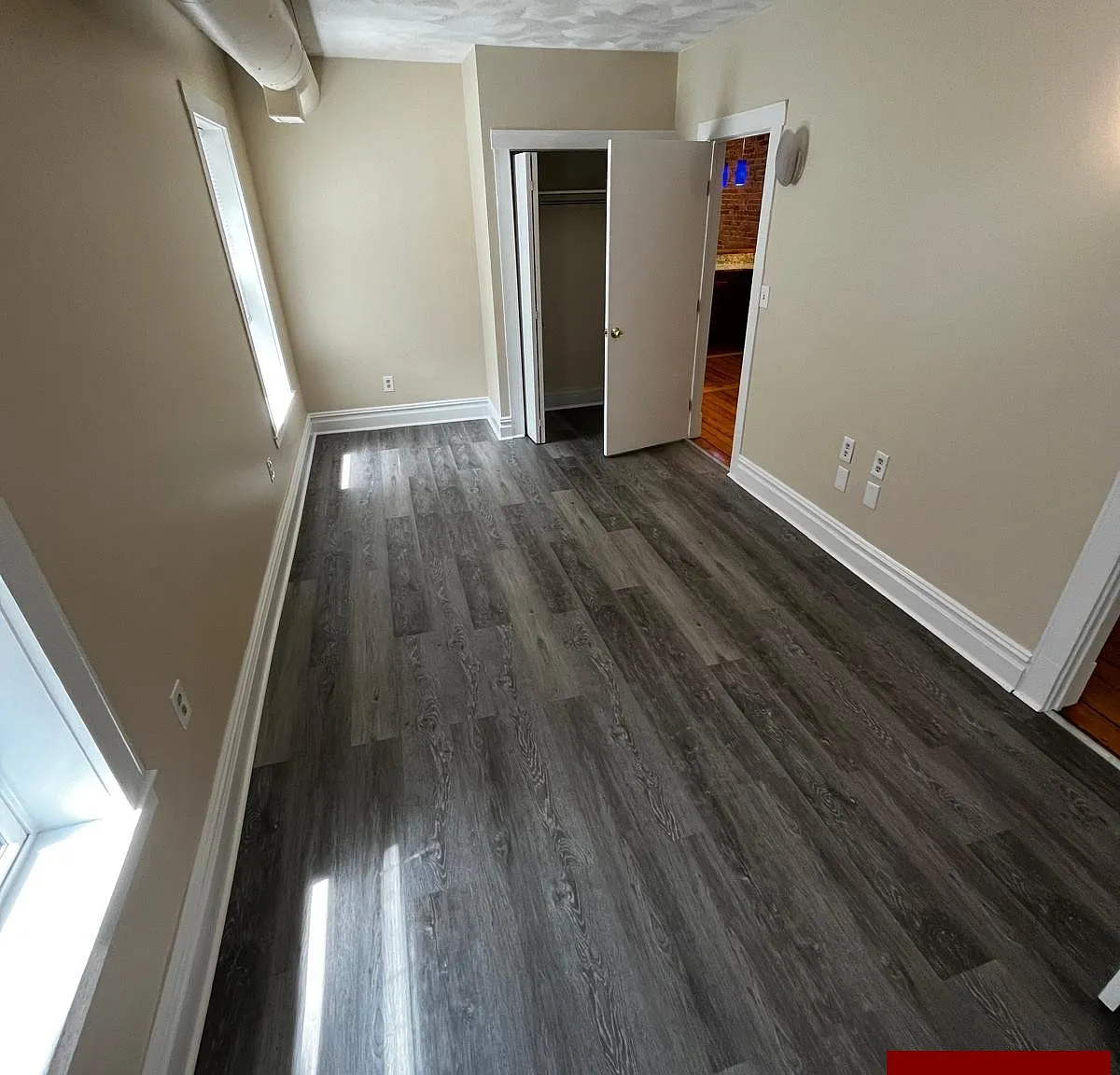2 bed, 1.0 bath, $2,800 — Photo 3