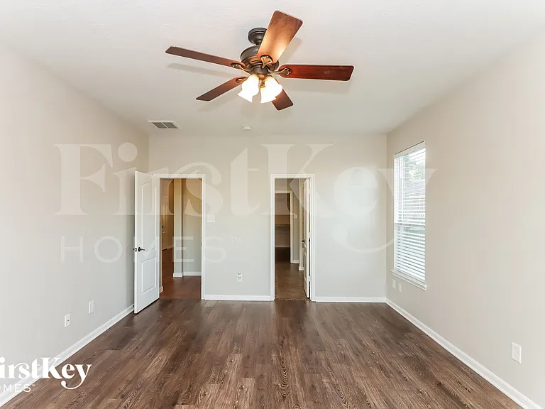 16302 Stable Manor Ln — Photo 8