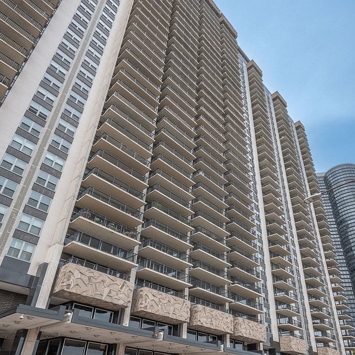 1st image of 400 E Randolph St APT 2325