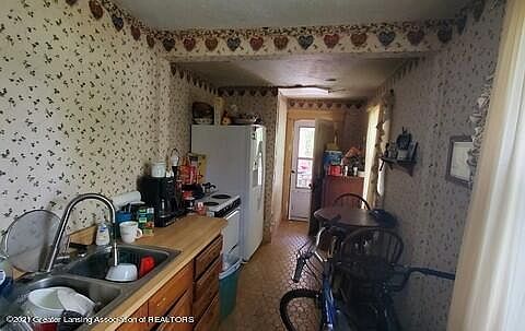 5th image of 1412 Lincoln Ave