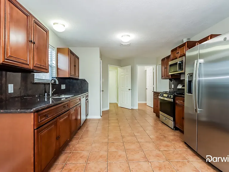 21910 Octavia Way — Photo 3