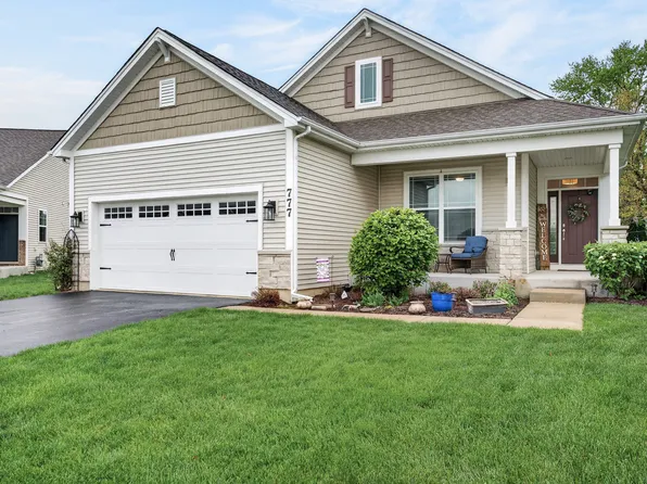 777 Fairway Dr, Addison, IL 60101