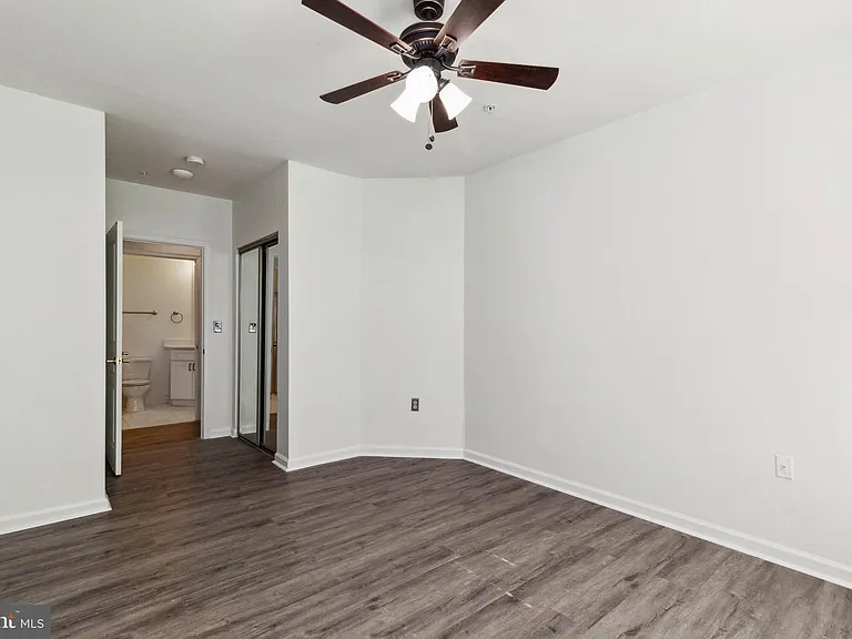 12915 Alton Sq #114 — Photo 22