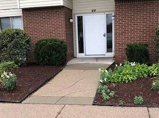 44 Beehunter Ct #B, East Amherst, NY
