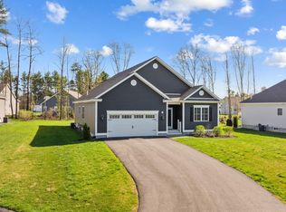 4 Cornucopia Cir, Londonderry, NH 03053