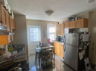 230 Hanover St #10, Boston, MA 02113