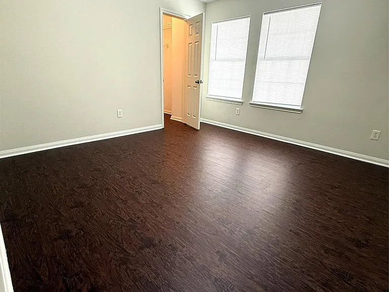 6023 Barany Ct — Photo 13