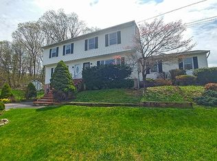 24 Railroad Ave, Netcong, NJ 07857