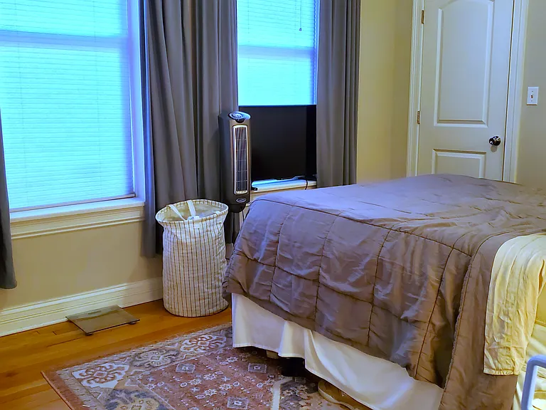 1260 W Carmen Ave #1 — Photo 9