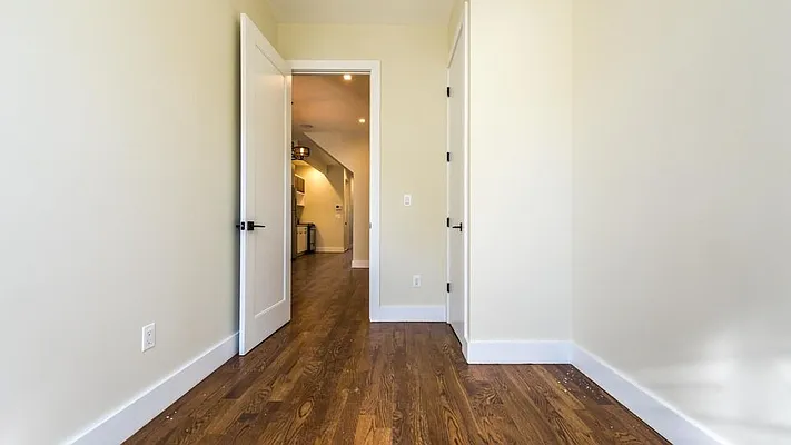 Rented by Nooklyn NYC LLC | media 37