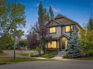 4702 W 21st St SW, Calgary, AB T2T 5T4