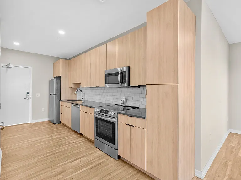 The Keystone Apartments — Photo 154