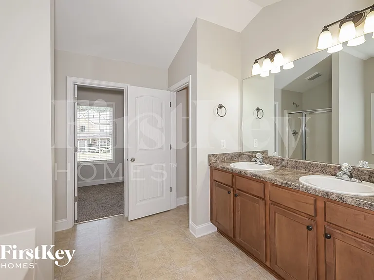 6275 Cove Creek Dr — Photo 9