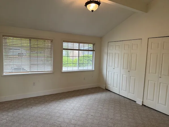 1111 S 274th Pl, Seattle, WA 98198