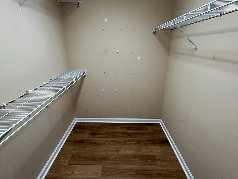 934 Sedgefield Cir — Photo 23