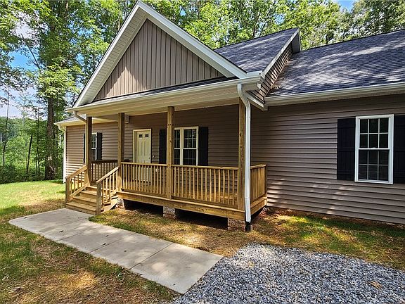 3rd image of 11201 Whippoorwill Ln