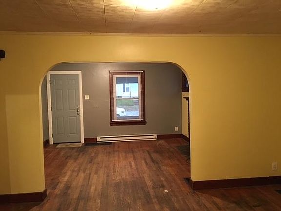 3rd image of 714 S 12th St