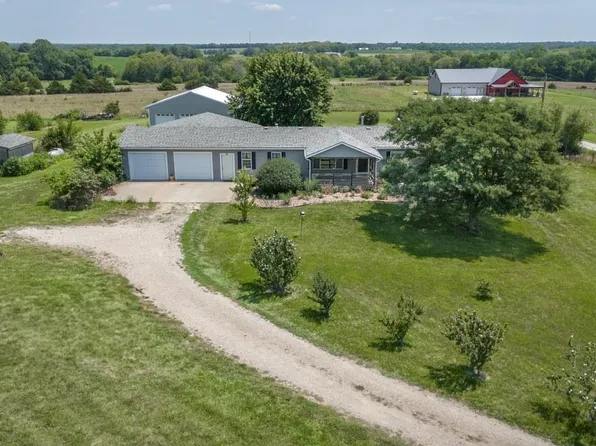 4910 Clark Rd, Meriden, KS 66512