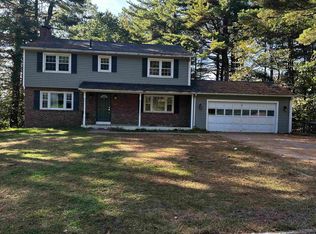 29 Dickens St, Nashua, NH 03062