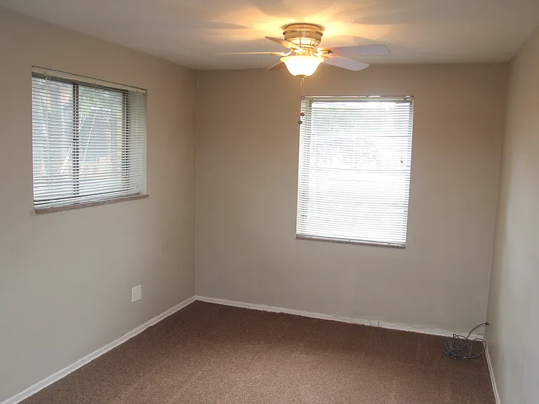 7574 Buckingham Dr #6 — Photo 8