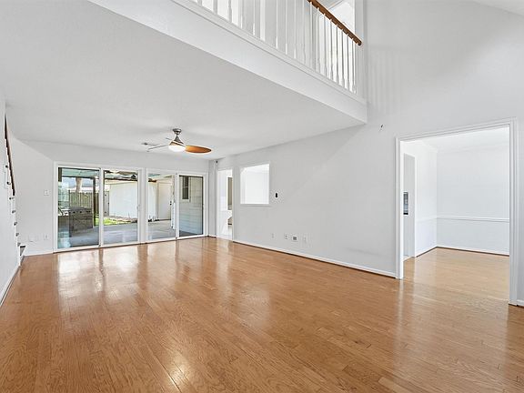 5th image of 12527 Piping Rock Dr