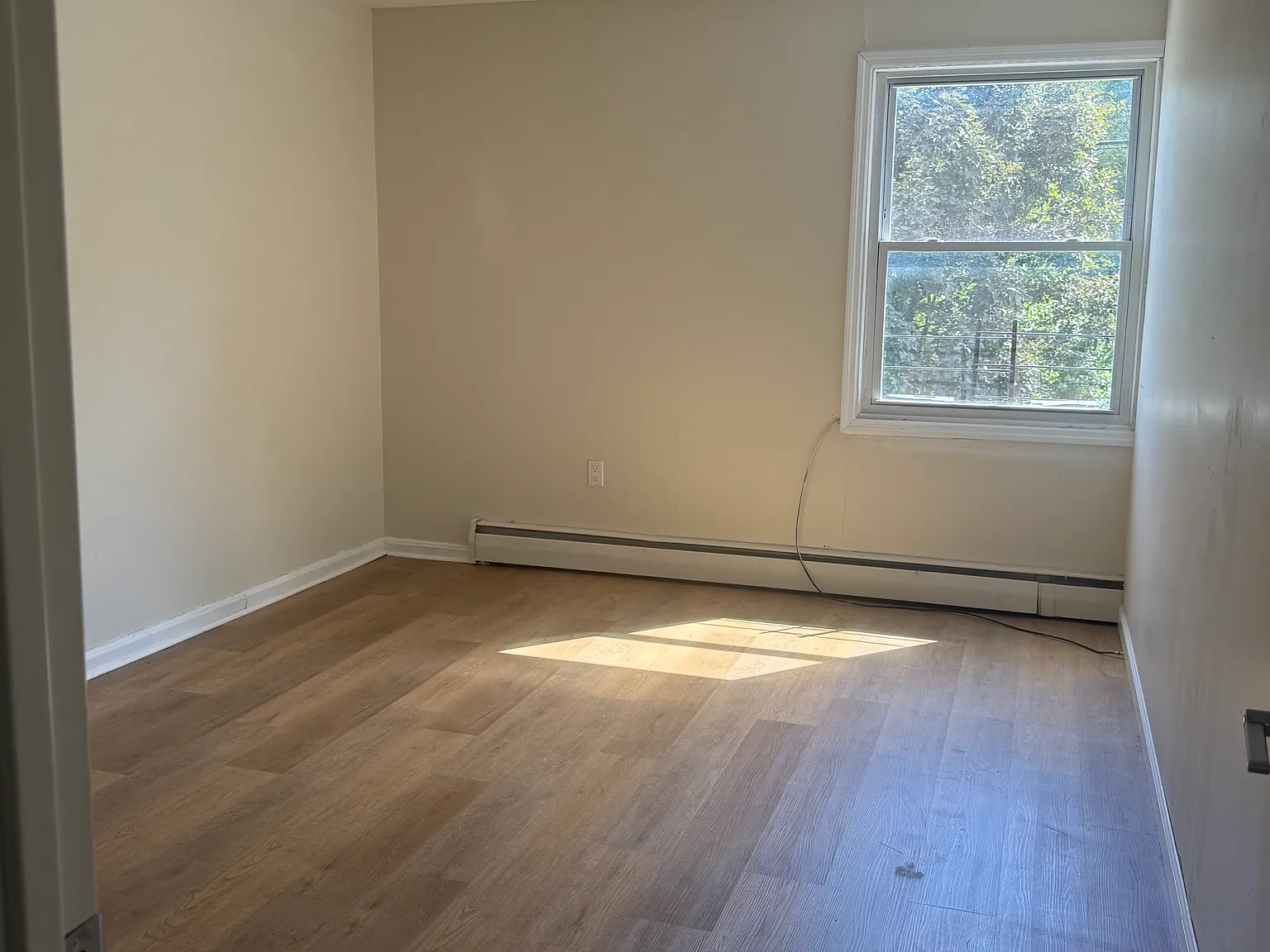 3 bed, $2,300 — Photo 3