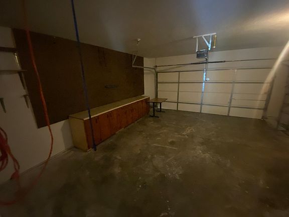 5th image of 13224 Manchester Ave