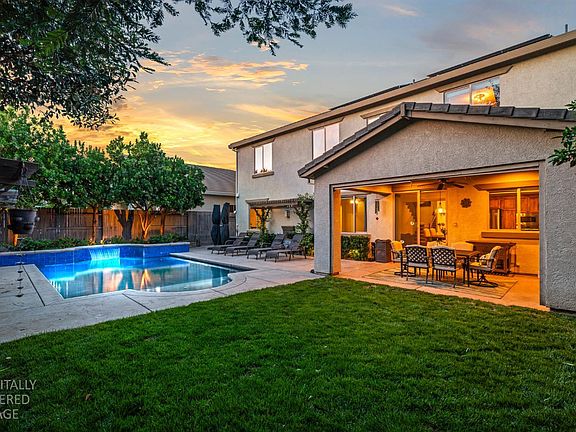 3rd image of 5033 Prairie Grass Way
