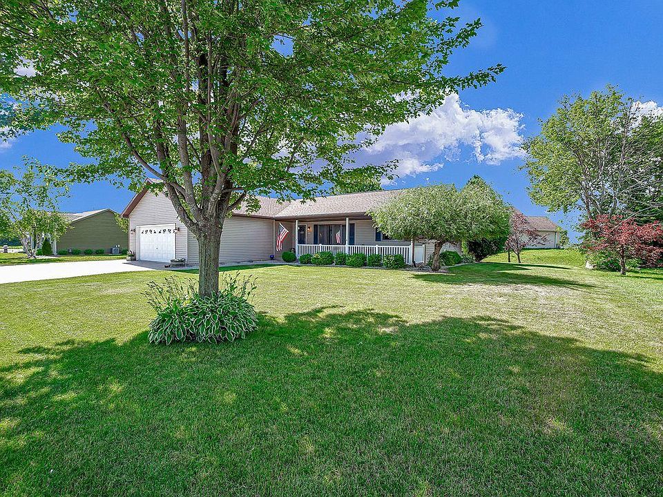 1st image of 131 Farmview Dr