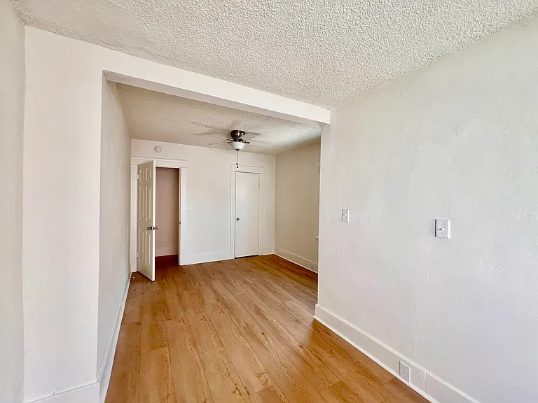 Bedroom (1)