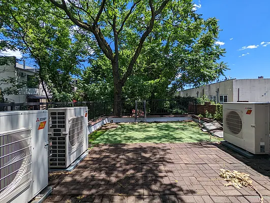 Rented by MySpaceNYC | media 18