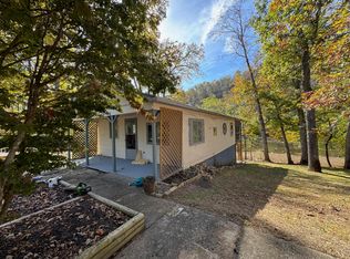 545 Doc Fox Rd, Forest Hill, WV 24935