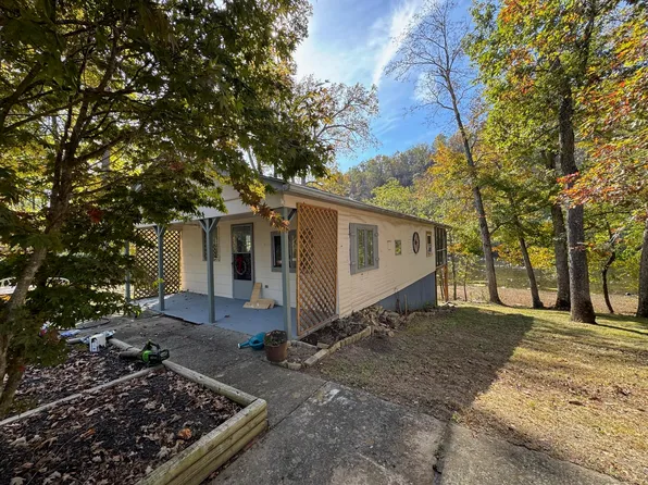 545 Doc Fox Rd, Forest Hill, WV 24935