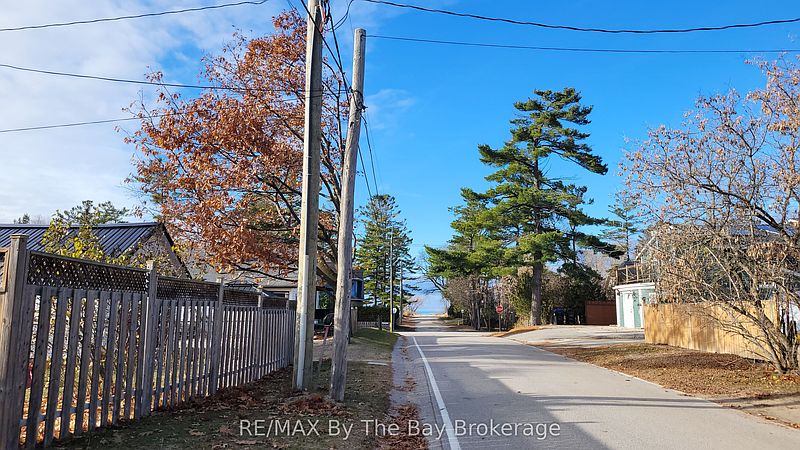 Wasaga Beach House for rent - 5 Bedrooms — photo 43