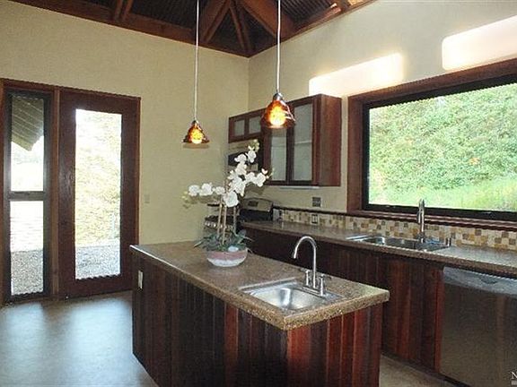 4th image of 33975 Albion River South Road