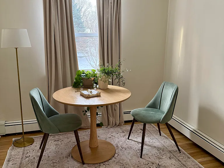 350 Gilbert St #2 — Photo 7
