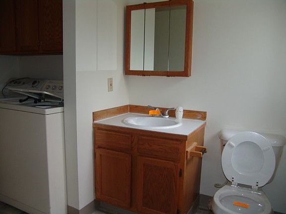 5th image of 18294 Blueberry Ln SE #B