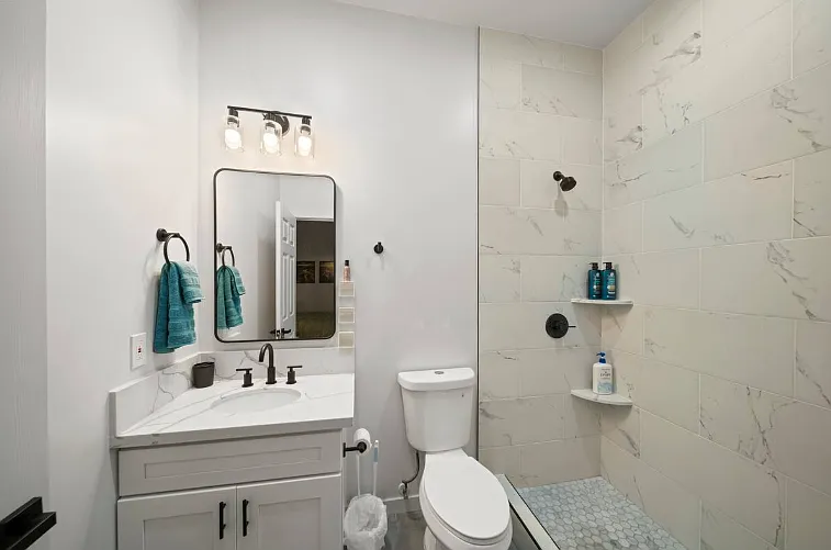 152 Kapaka St #C — Photo 6