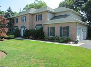 201 Acorn Ln, North Wales, PA 19454