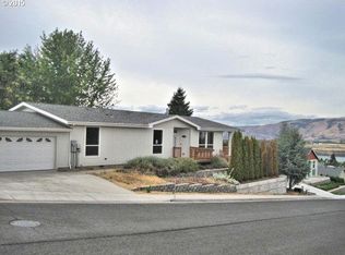 1705 Oakwood Dr, The Dalles, OR