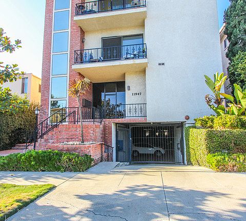 2nd image of 11947 Dorothy St APT 103