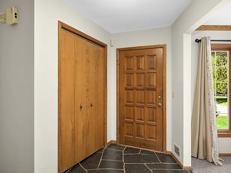 7410 Oaklawn Ave — Photo 3