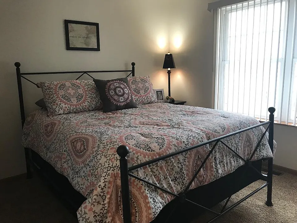 Each bedroom has a queen-sized bed, dresser & flat screen Smart TV (photos depict examples of furnishings which may be in different units)