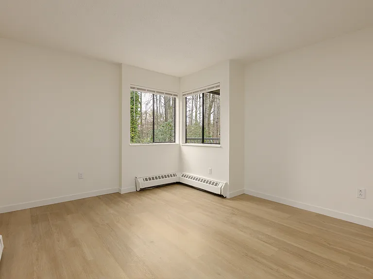 1859 Woodway Pl — Photo 17