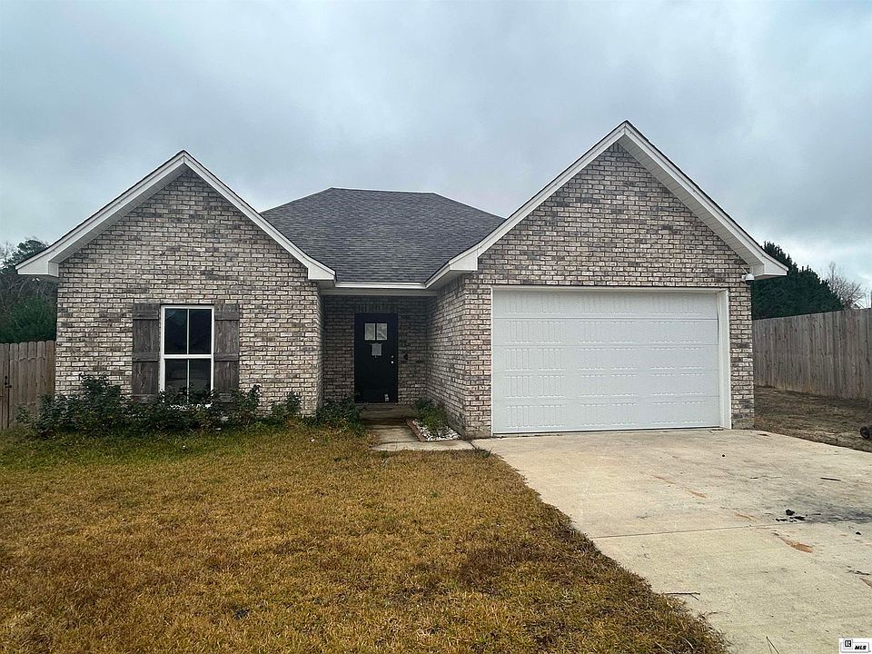 1st image of 319 Yellow Pine Dr