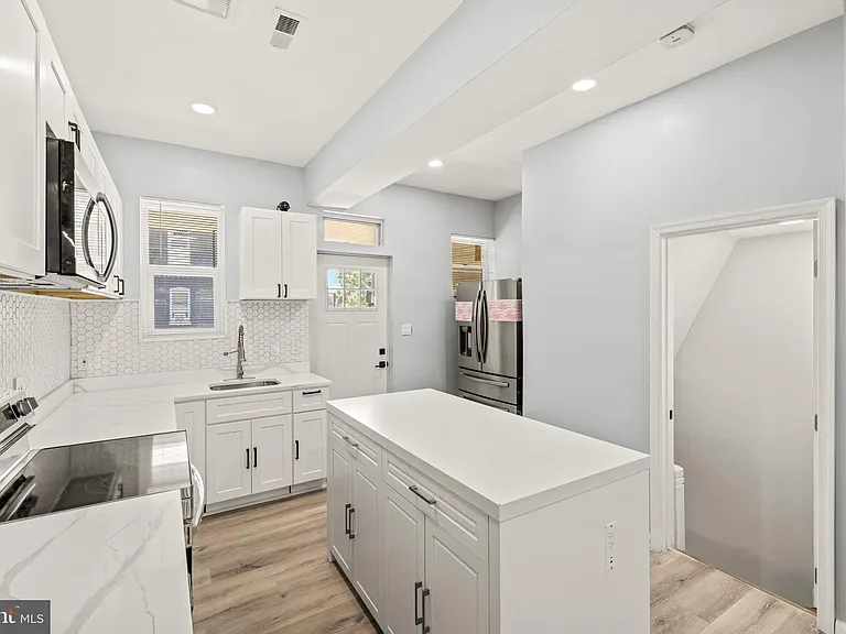 3331 Spaulding Ave — Photo 8
