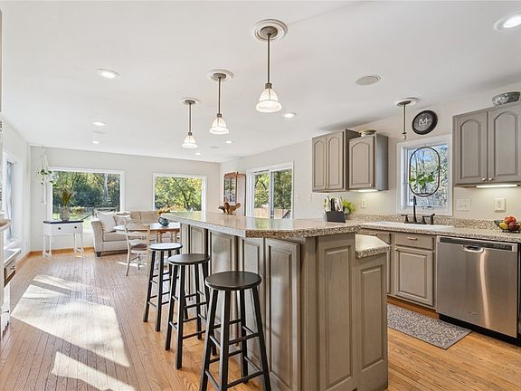 5th image of 4809 McGowan Dr