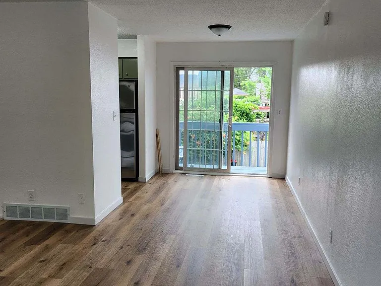 809 Saint James St — Photo 1