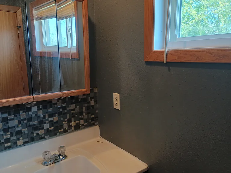 Alt view - Bathroom w/sink