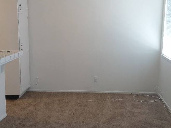 2nd image of 5540 Keoncrest Cir APT 3